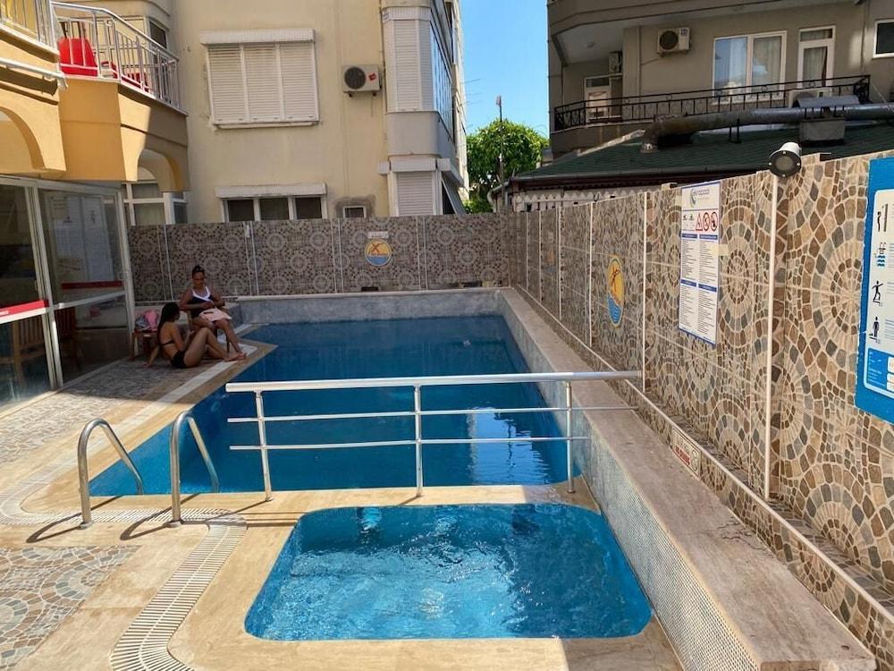 Kleopatra Bavyera Hotel Alanya Extérieur photo